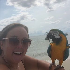 Meet your Posher, Cenzy